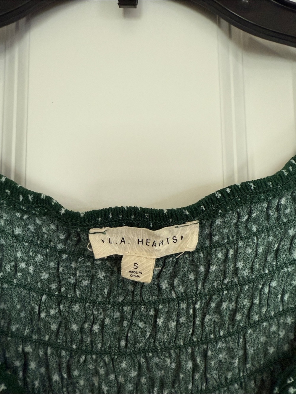 La Hearts Forest Green Smocked V-Neck Peasant Blouse - Picture 2 of 3
